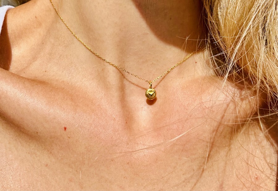 Mini Heart Medallion_Gold