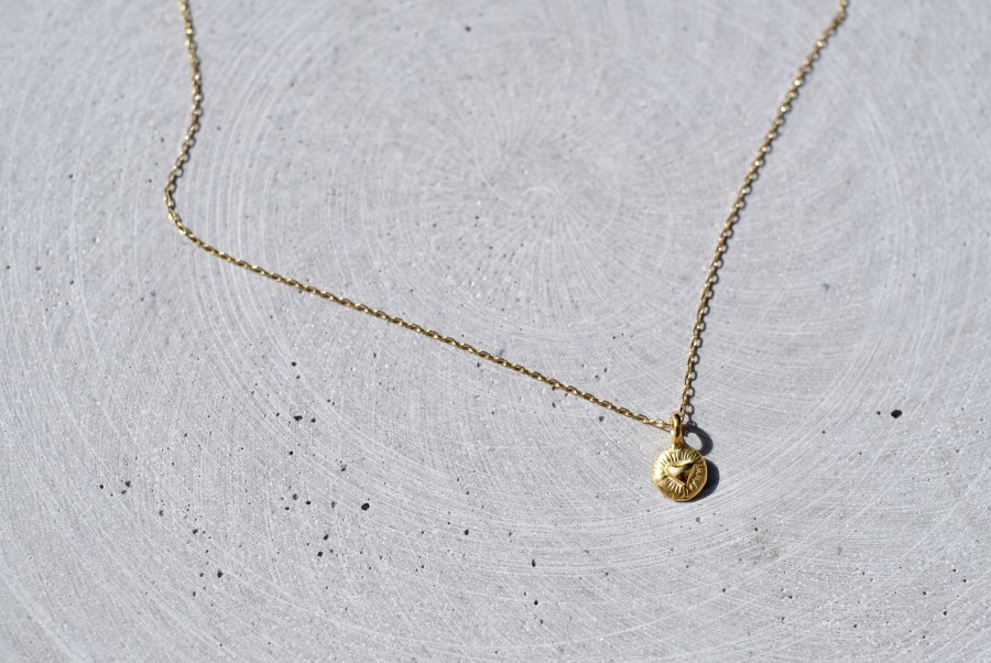 Mini Heart Medallion_Gold